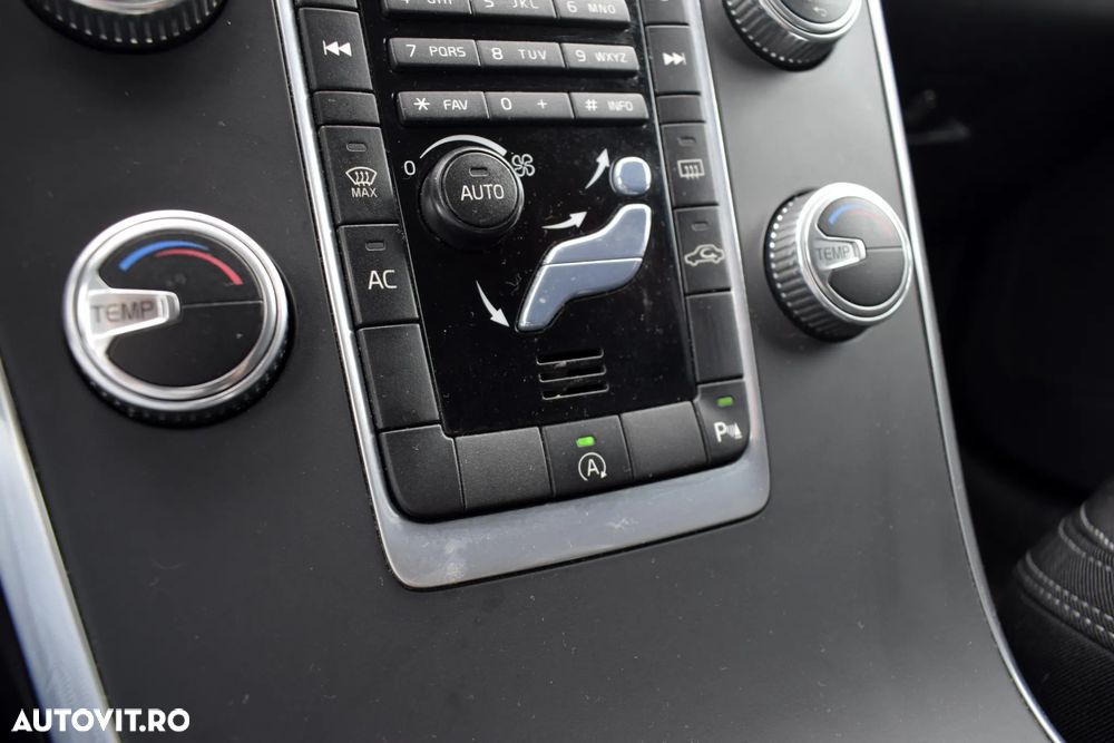 Volvo XC 60 D4 Kinetic - 17