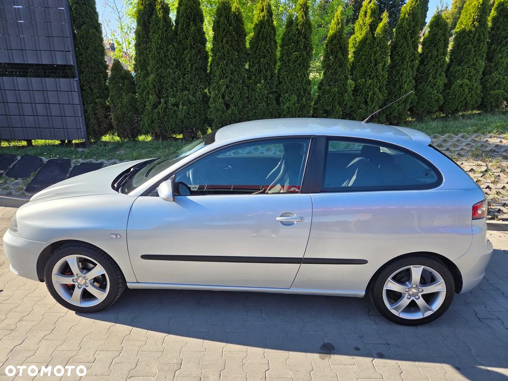 Seat Ibiza SC 1.4 16V Reference - 2