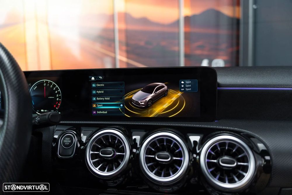 Mercedes-Benz A 250 e 8G-DCT AMG Line - 19