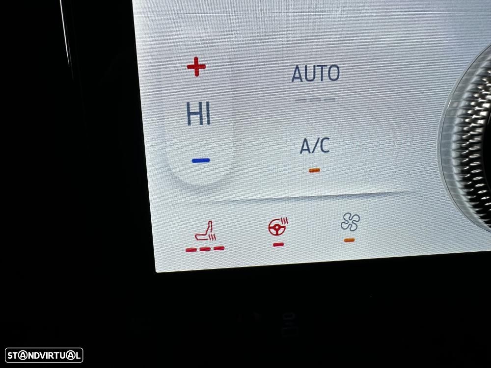 Ford Mustang Mach-E Standard - 38