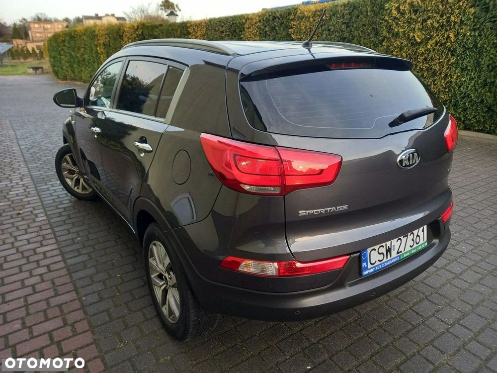 Kia Sportage 1.7 CRDI 2WD Dream-Team Edition - 2