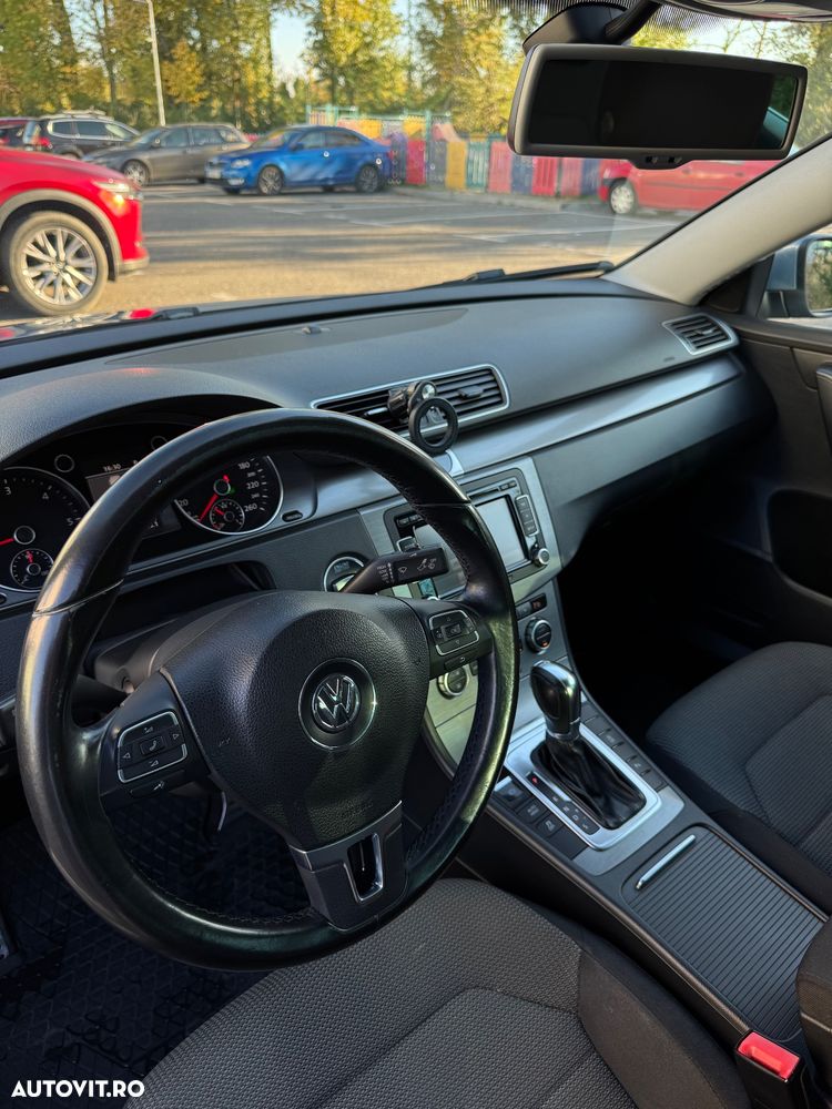 Volkswagen Passat 2.0 TDI BlueMotion Tehnology DSG Comfortline - 8