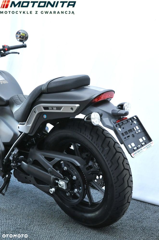 QJMOTOR SRV 700 - 16