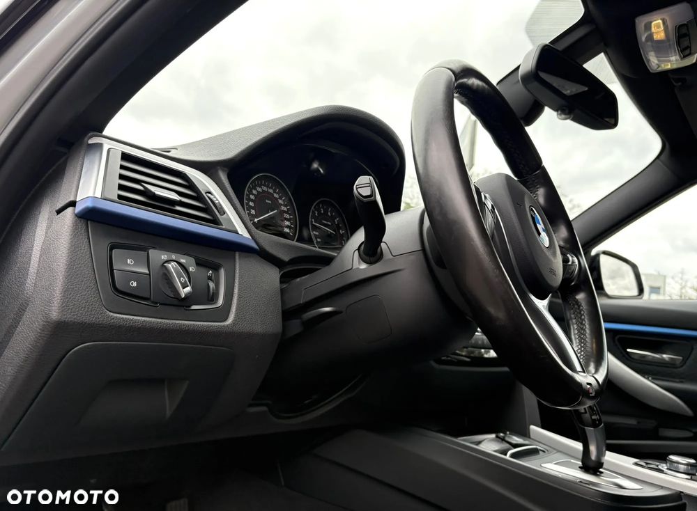 BMW Seria 3 320i GPF xDrive M Sport - 10