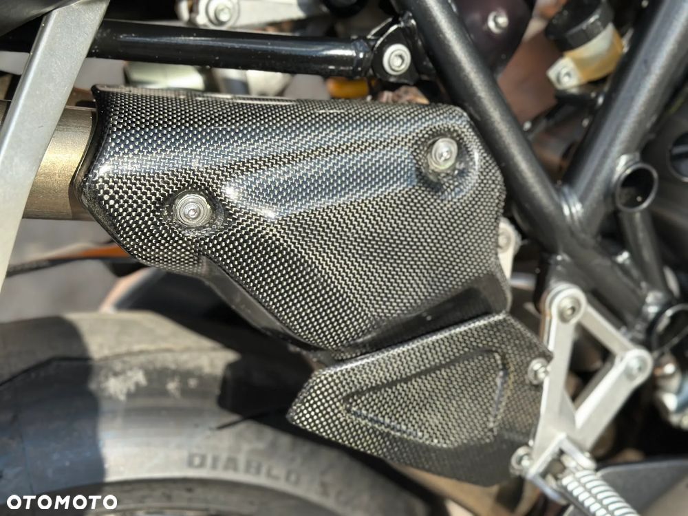 Ducati 848 - 15