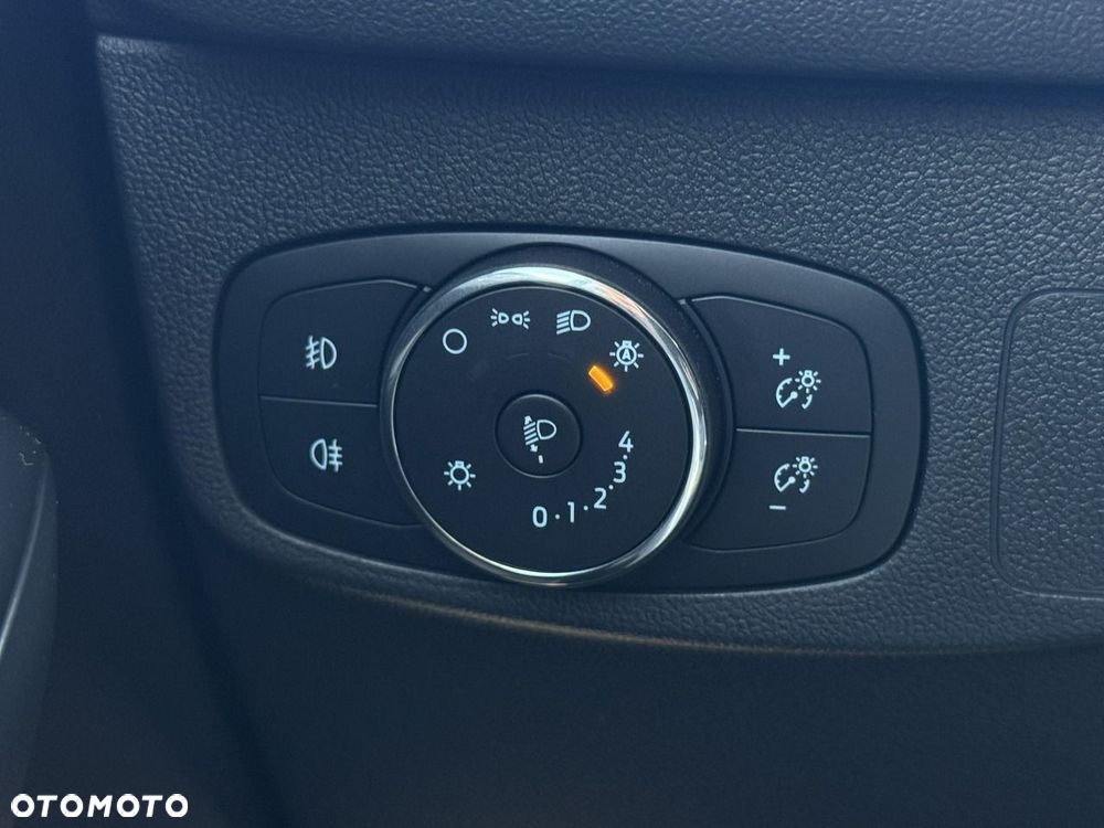 Ford Focus 1.5 EcoBlue STart-Stopp-System TITANIUM X - 30