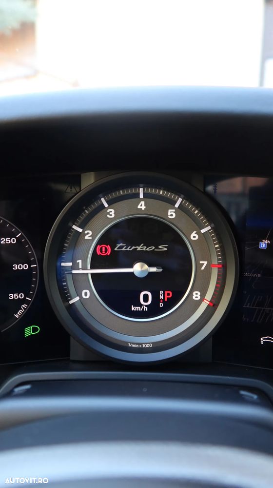 Porsche 911-TURBO-S - 30