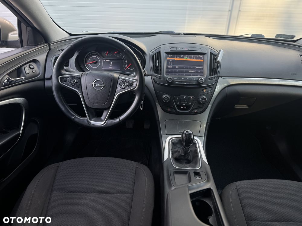 Opel Insignia 2.0 CDTI - 10