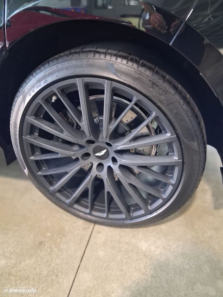 Aston Martin DBX 707 - 10