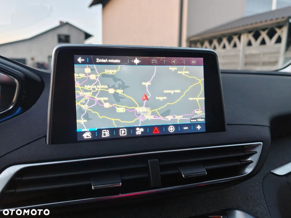 Peugeot 5008 1.6 PureTech Allure S&S EAT8 - 38