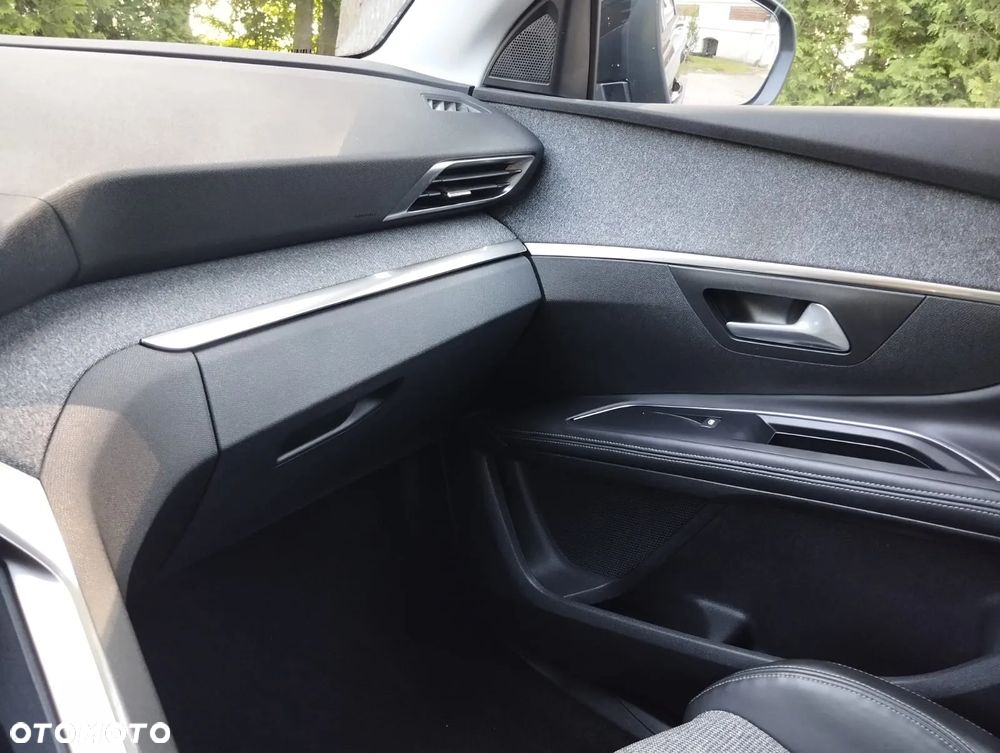 Peugeot 5008 1.5 BlueHDi Active S&S EAT8 - 19