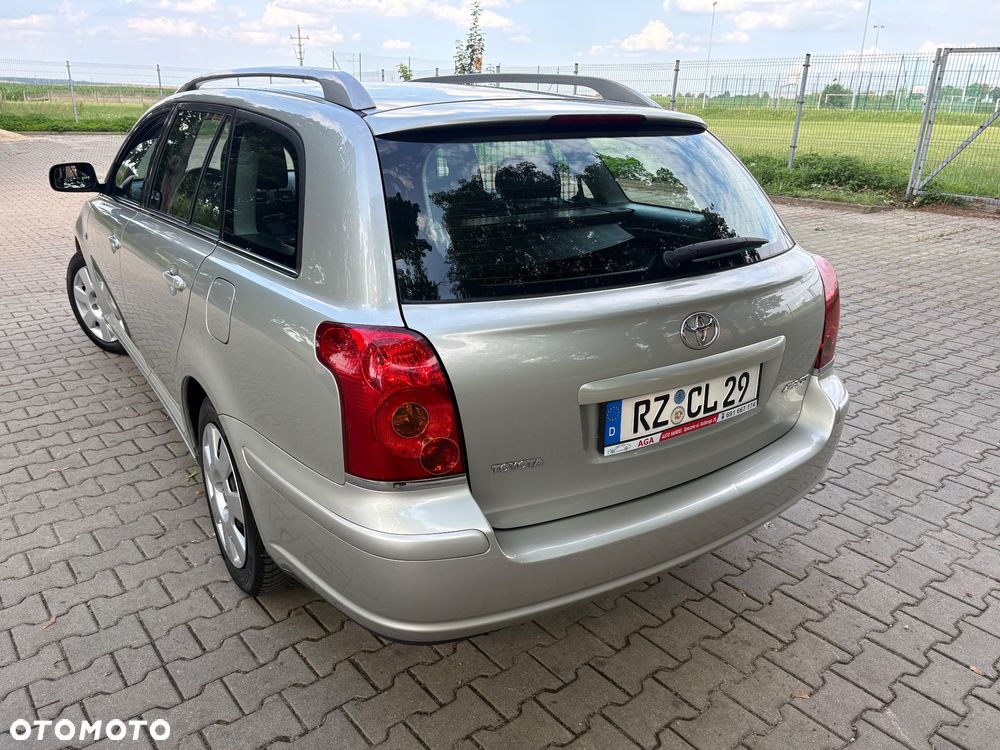 Toyota Avensis 1.8 VVT-i Edition - 14