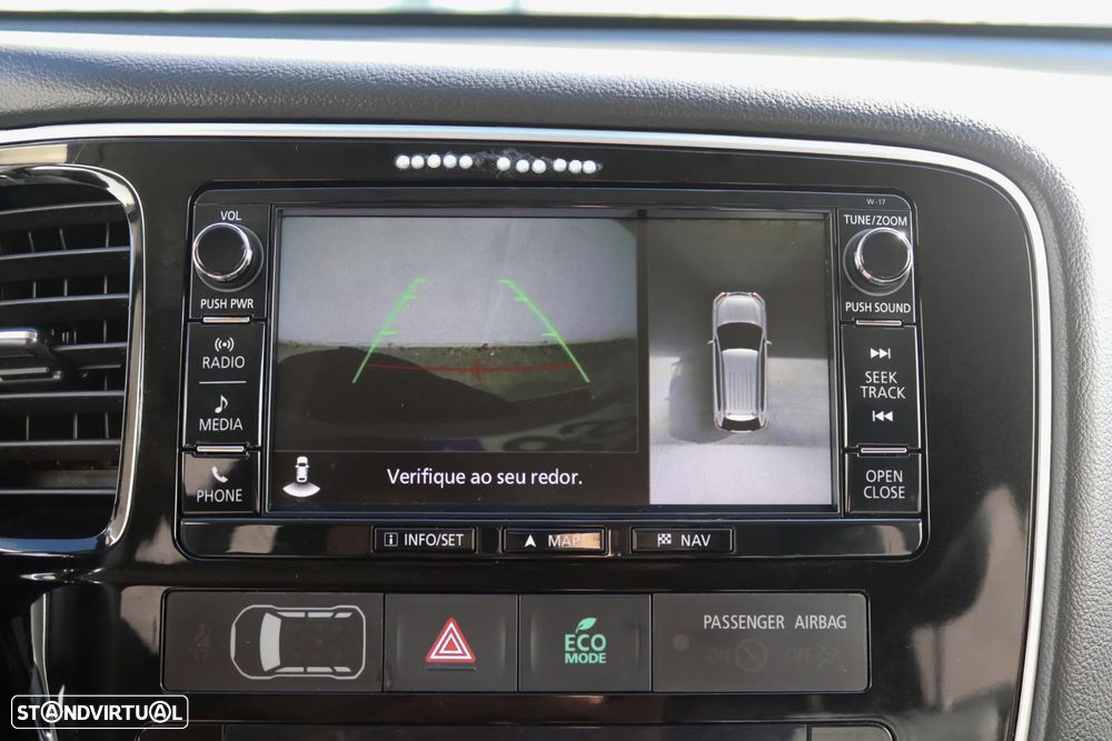 Mitsubishi Outlander - 16