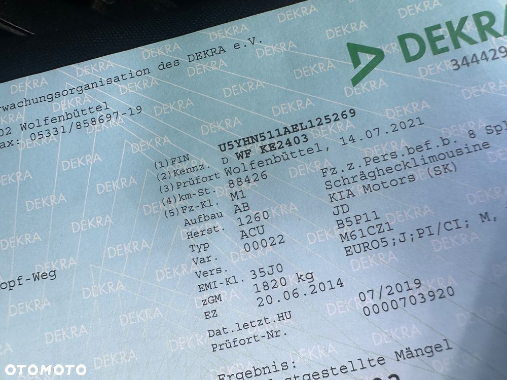 Kia Ceed 1.4 CVVT Dream-Team Edition - 32