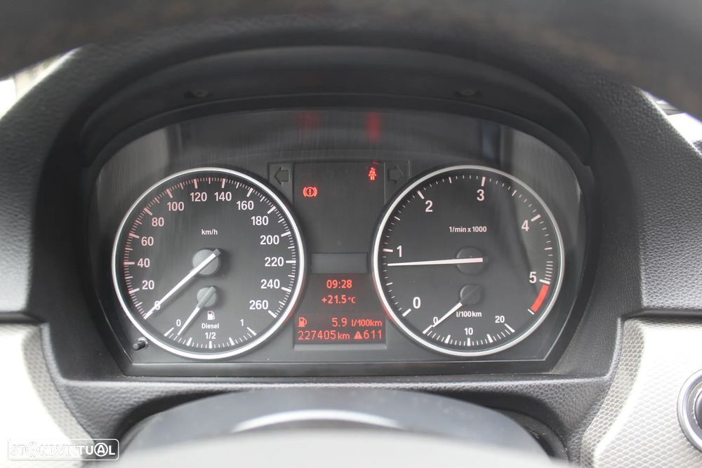 BMW 320 d DPF M Sport Edition - 15