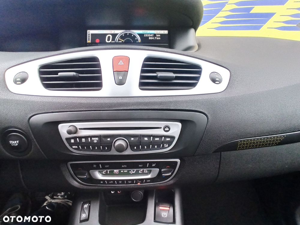 Renault Grand Scenic - 15