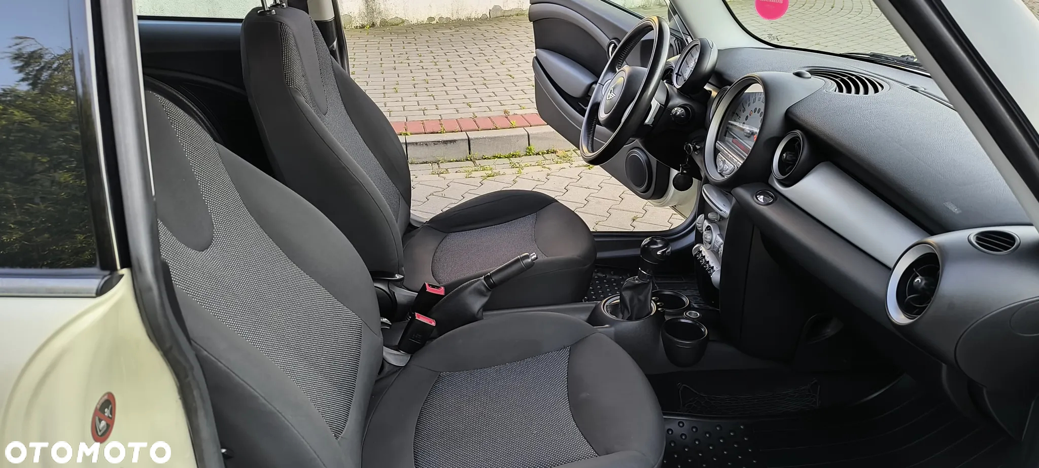 MINI ONE Standard - 31
