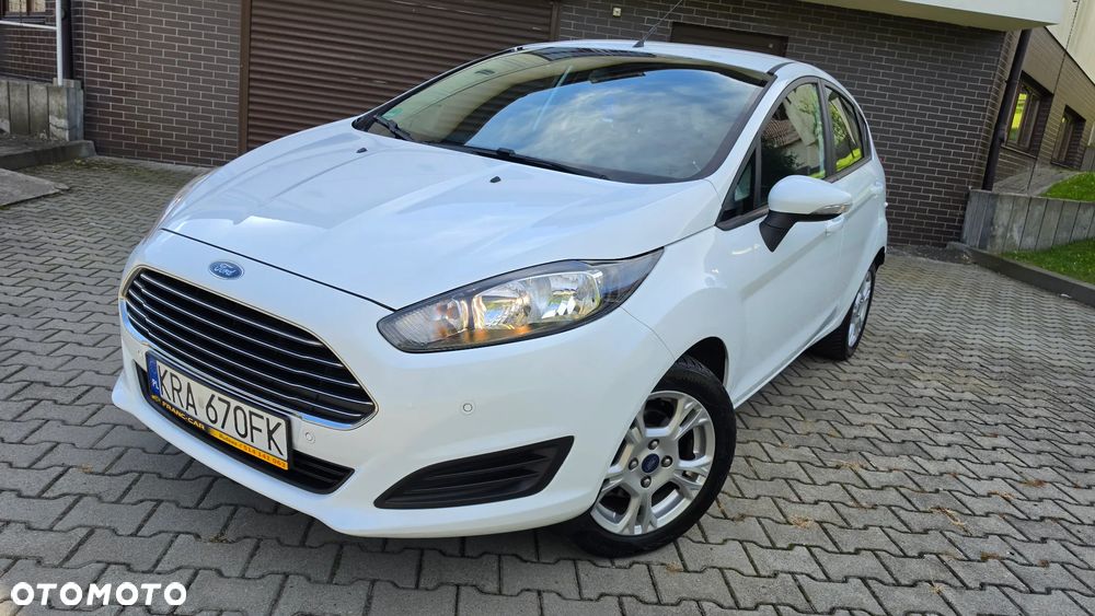 Ford Fiesta 1.25 Champions Edition - 36