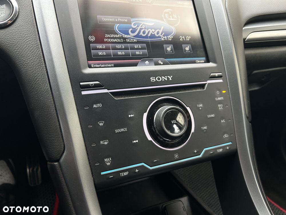 Ford Fusion 2.0 EcoBoost Titanium - 17