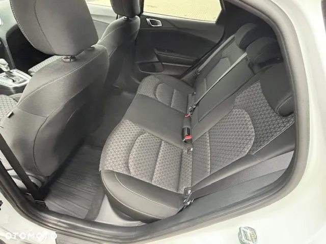 Kia XCeed - 14
