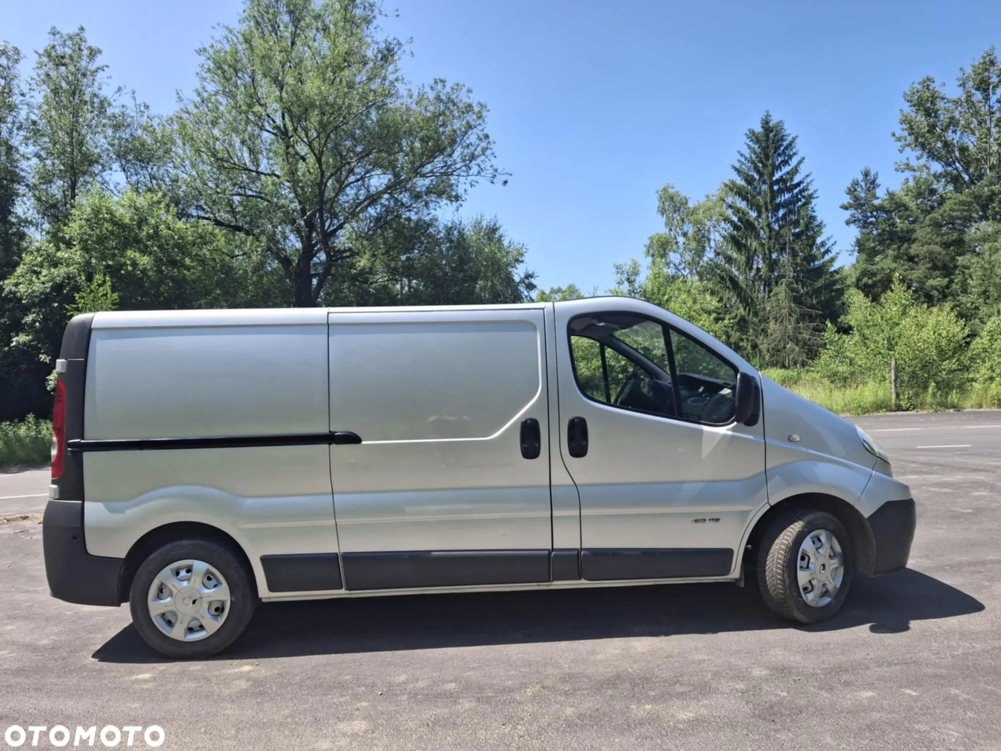 Renault TRAFIC - 2