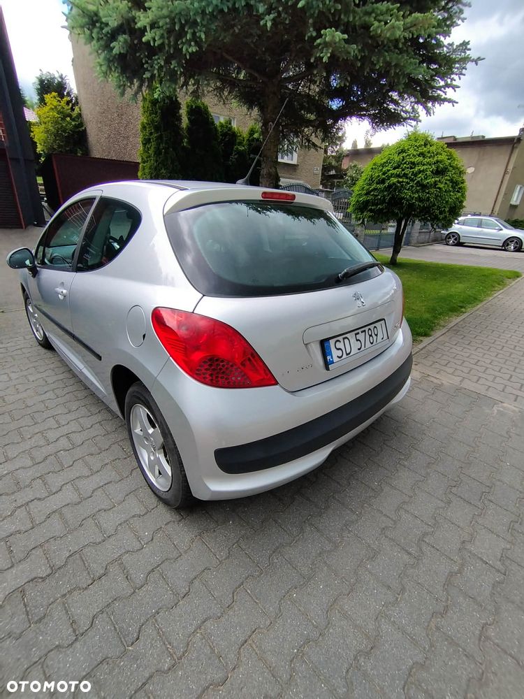 Peugeot 207 75 Urban Move - 10