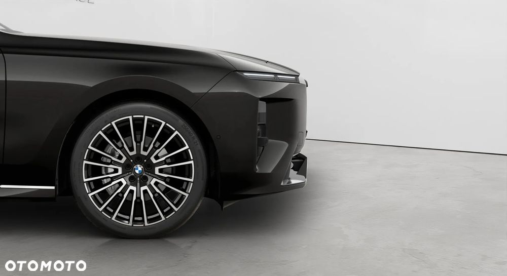 BMW Seria 7 - 34