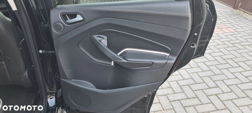 Ford Kuga Vignale 2.0 TDCi FWD - 16