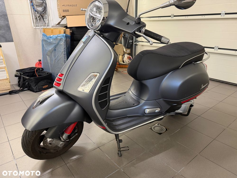 Piaggio Vespa - 9