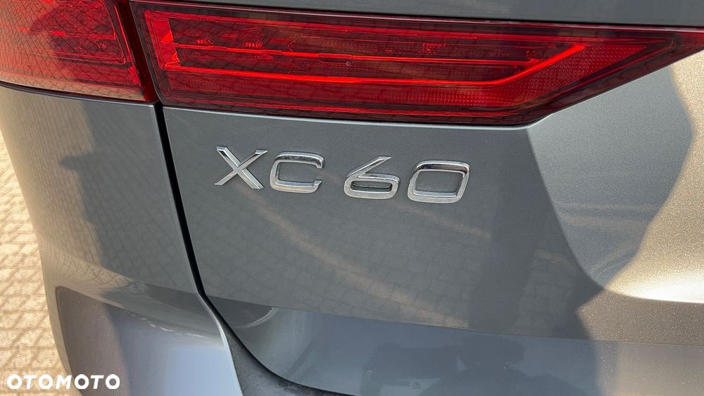 Volvo XC 60 B4 D AWD Inscription - 10