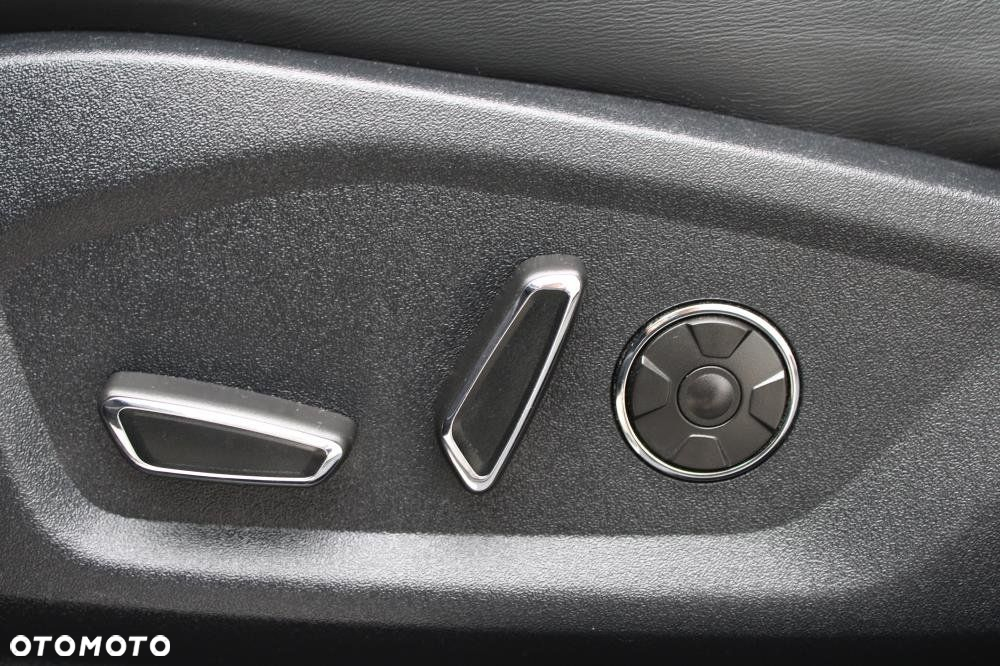 Ford S-Max - 14