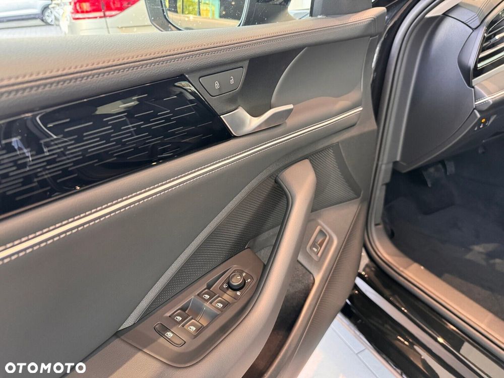 Volkswagen Passat - 12