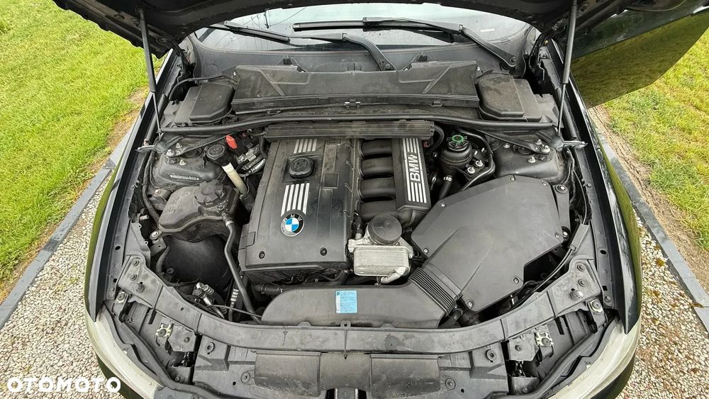 BMW Seria 3 325i xDrive Edition Exclusive - 13