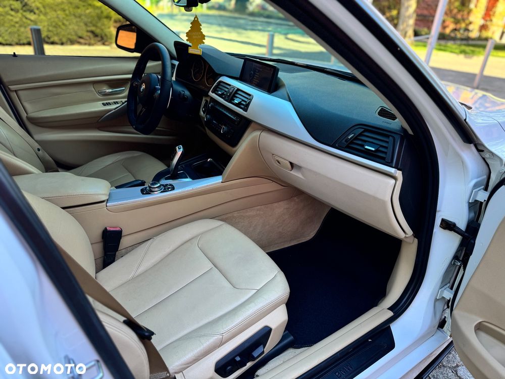 BMW Seria 3 - 38
