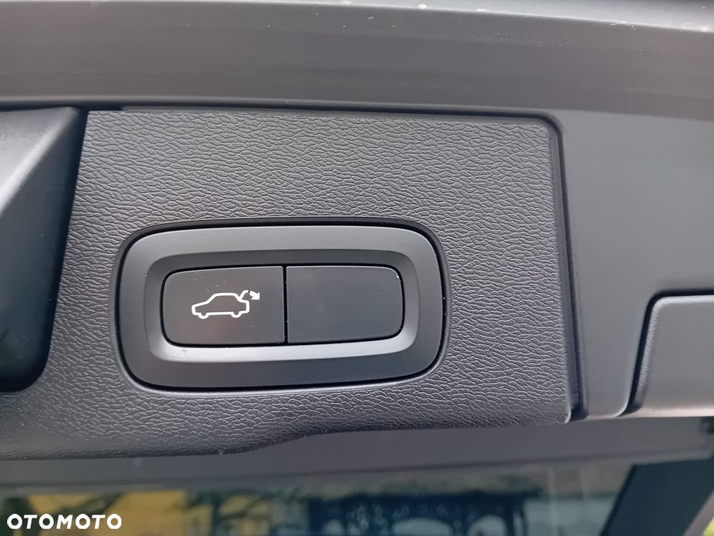 Volvo XC 60 D3 Momentum Pro - 29