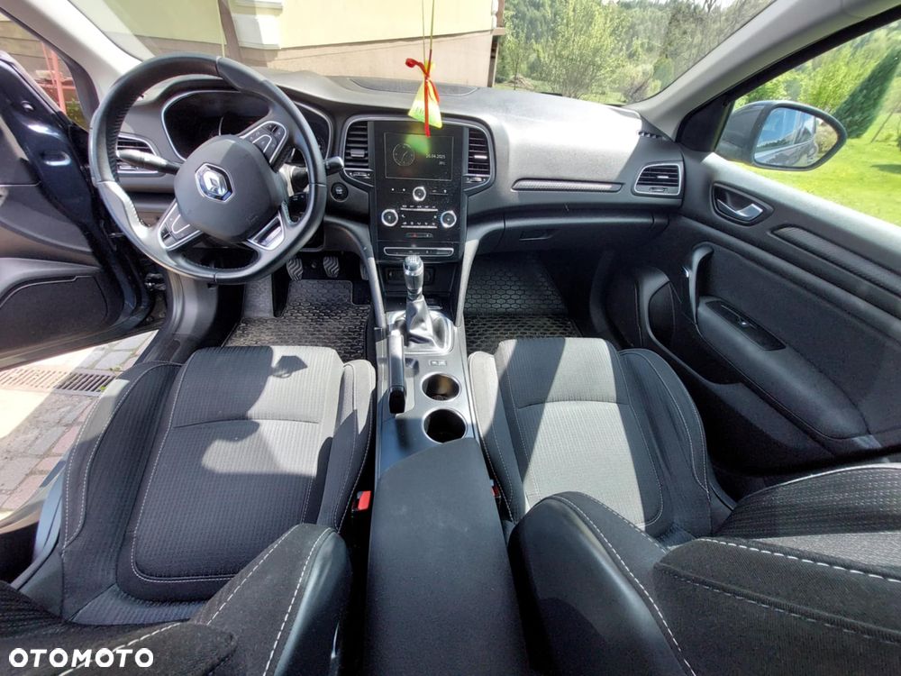 Renault Megane 1.5 Blue dCi Intens - 16