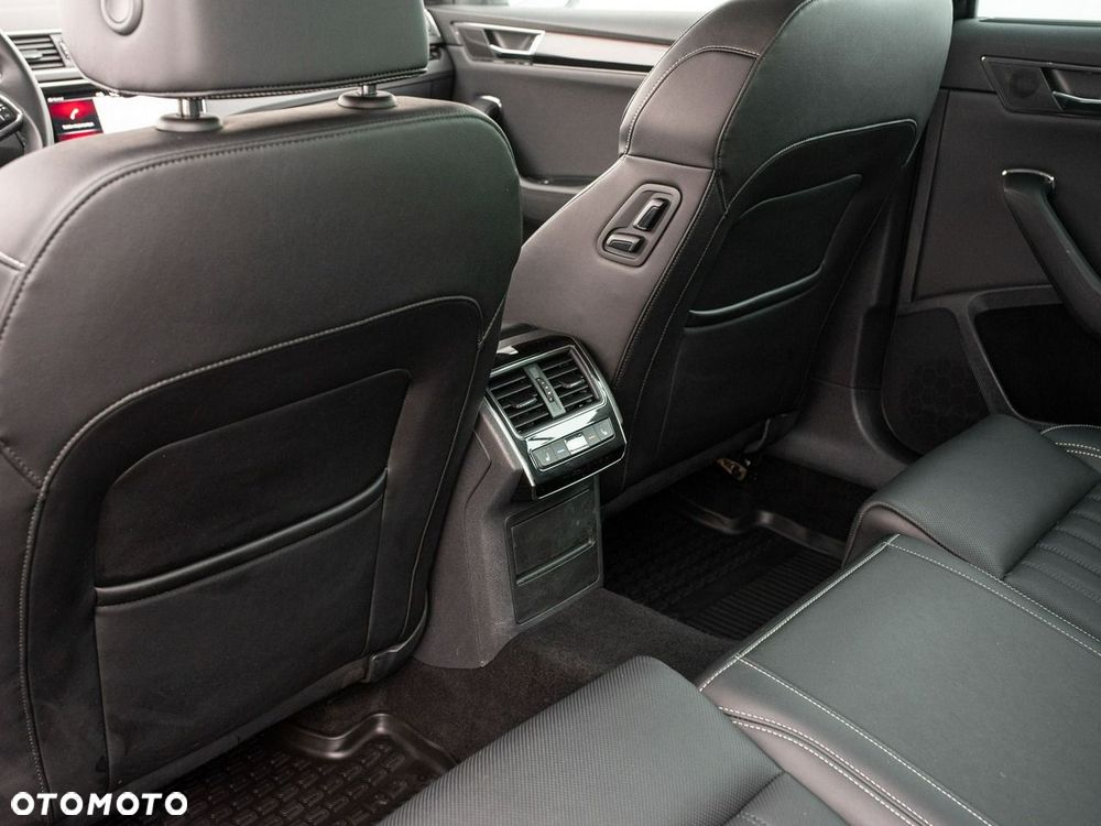 Skoda Superb 2.0 TSI 4x4 DSG L&K - 29