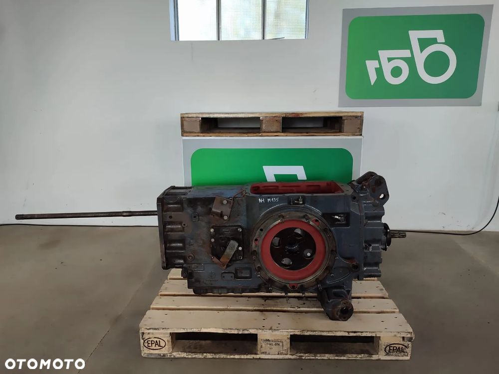 Most napędowy tylny 5173156 NEW HOLLAND M135 - 1
