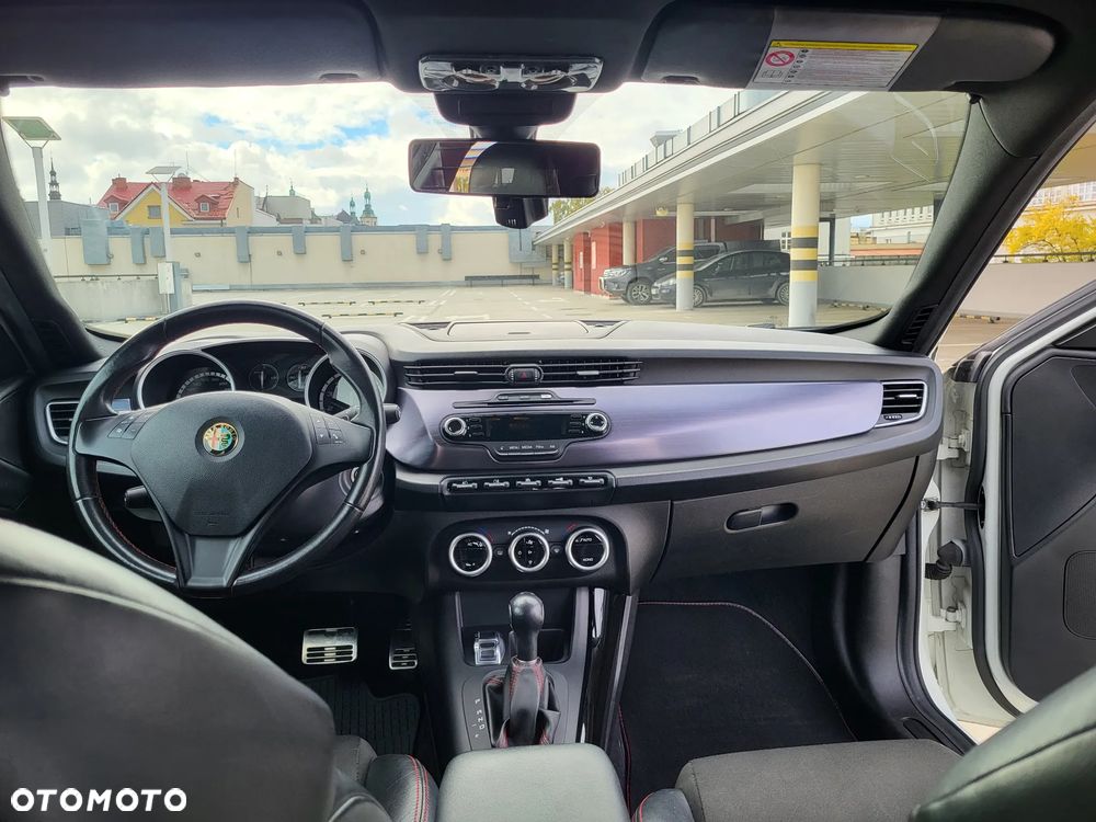 Alfa Romeo Giulietta 1.4 TB MultiAir Distinctive TCT - 9