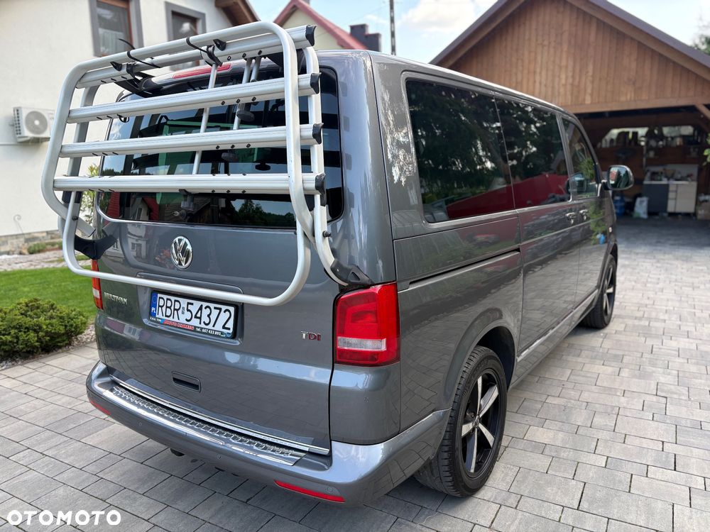 Volkswagen Multivan - 15
