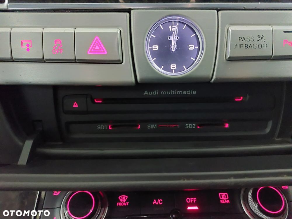 Audi A8 4.2 TDI clean diesel L Quattro - 25