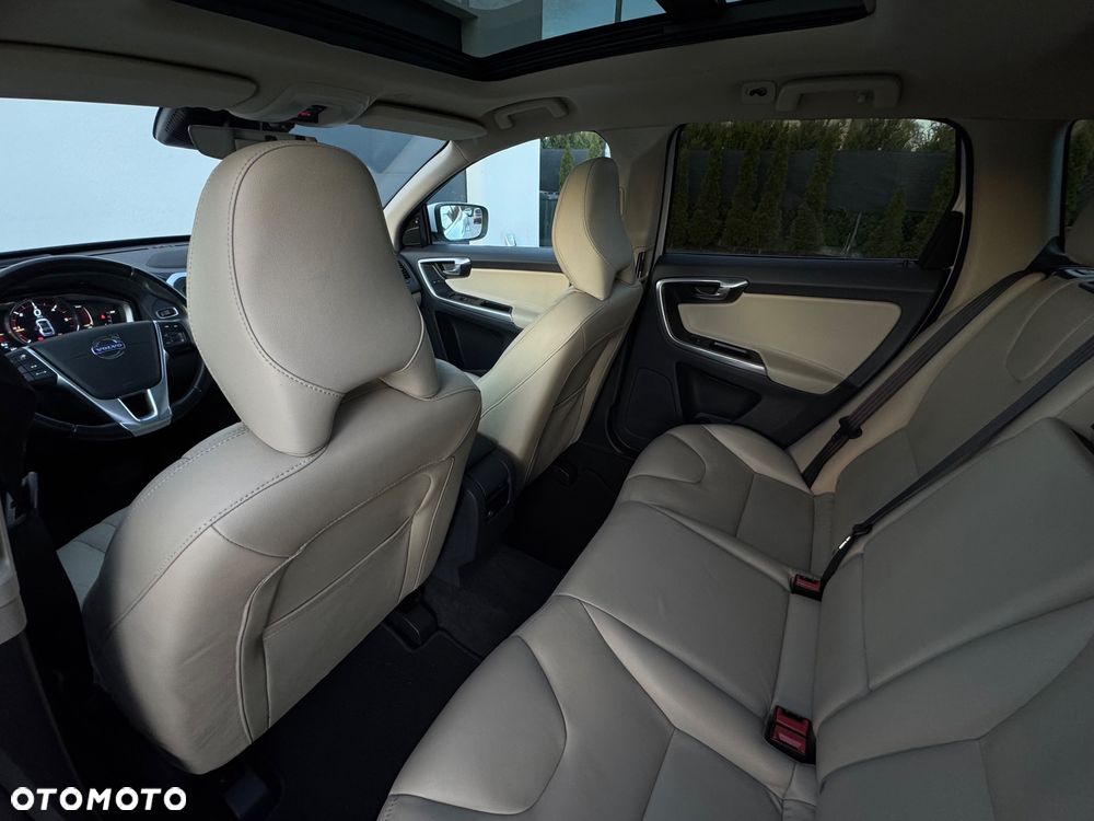 Volvo XC 60 D4 Geartronic Summum - 34