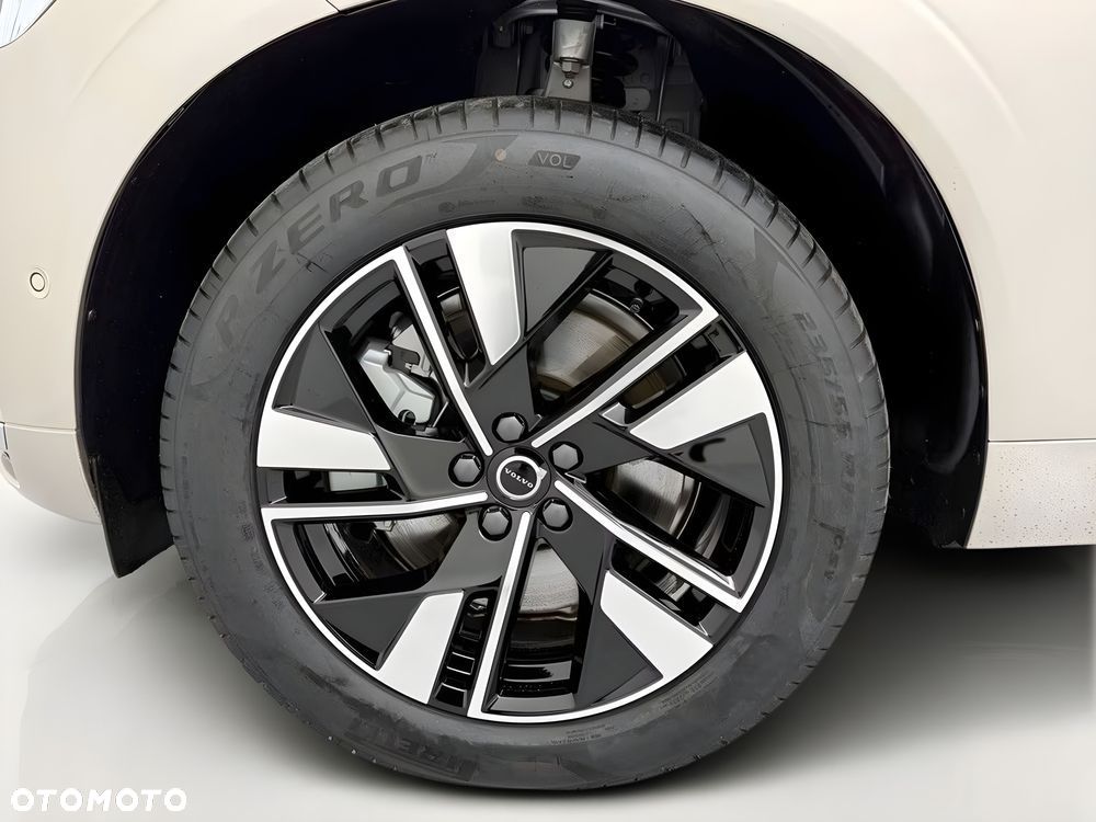 Volvo XC 60 T6 Plug-In Hybrid AWD Plus Bright - 22