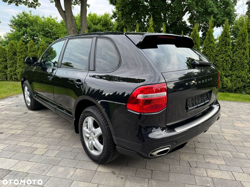 Porsche Cayenne - 6