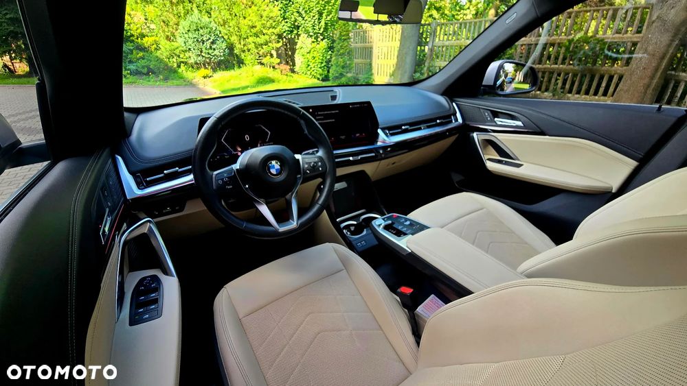 BMW X1 xDrive25i xLine - 14