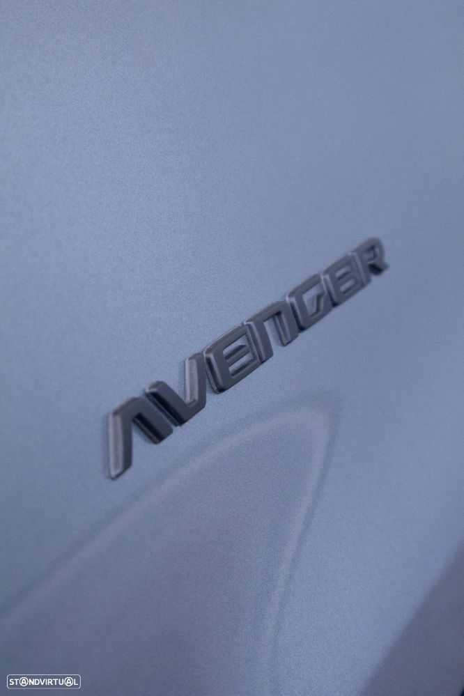 Jeep Avenger 1.2 e-Hybrid Altitude DCT - 7