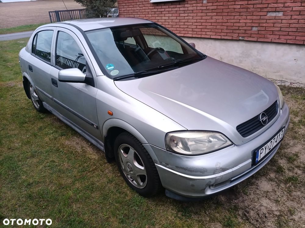 Opel Astra II 1.6 Comfort / Cool - 2