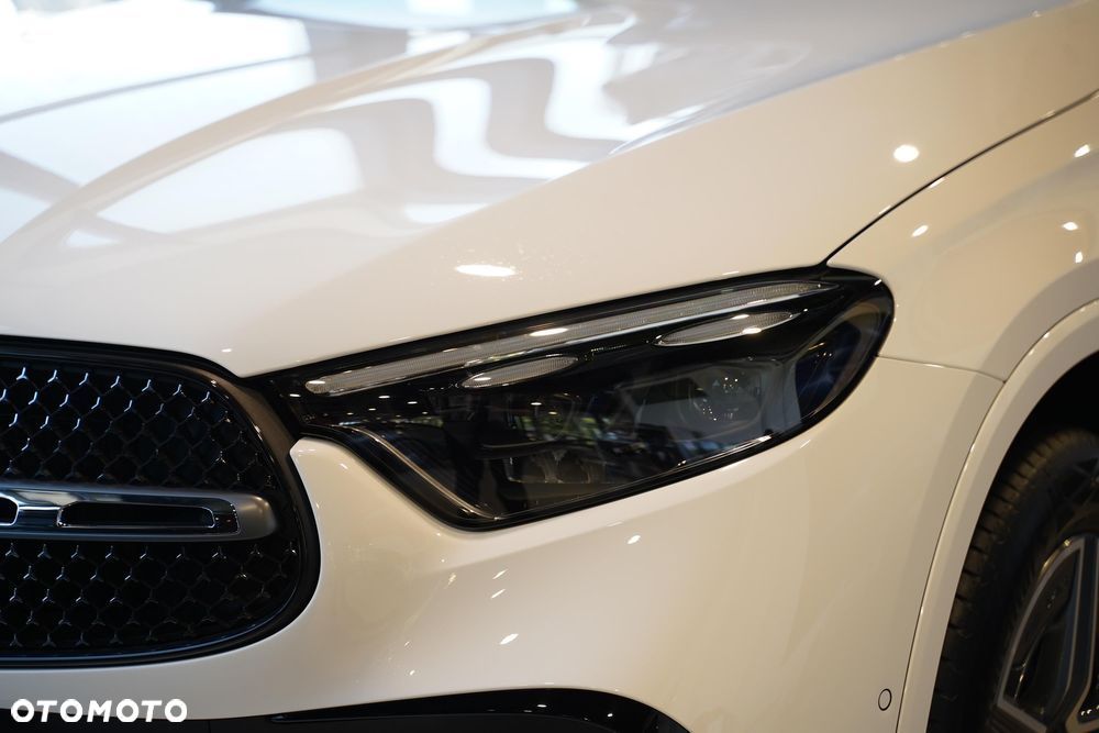 Mercedes-Benz GLC 200 mHEV 4-Matic AMG Line - 21