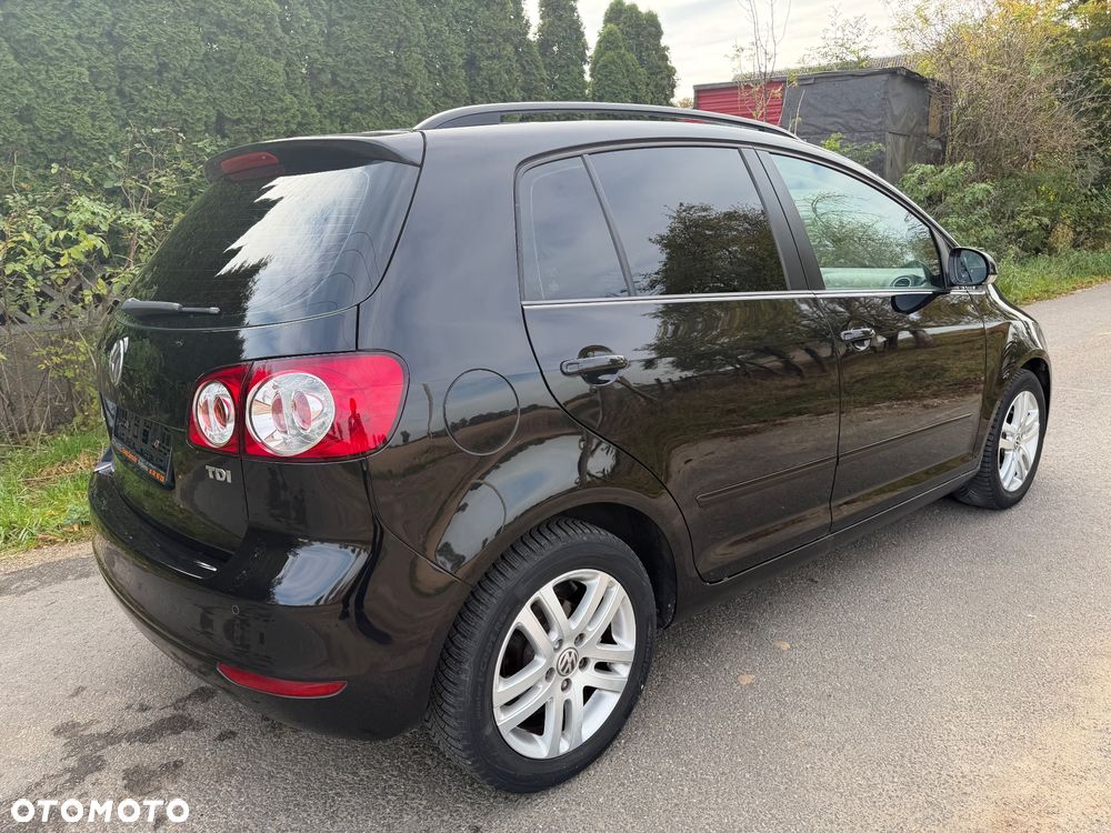 Volkswagen Golf Plus - 10