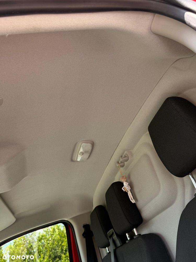 Ford TRANSIT CUSTOM - 18